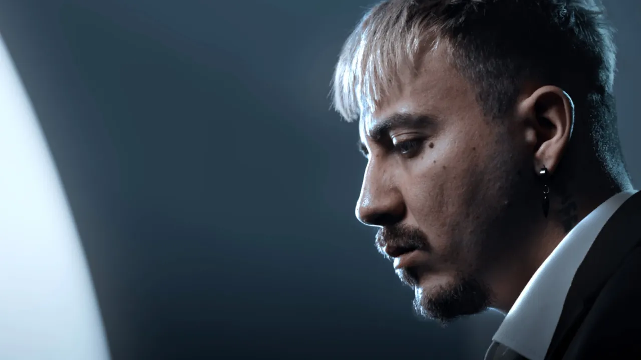 Adi Morosanu - Inima din piatra