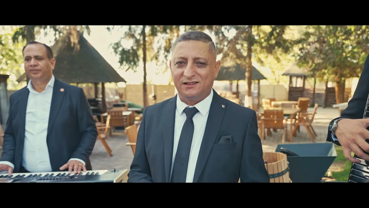 Ionut Bau - Cu pantofi legati cu sarma