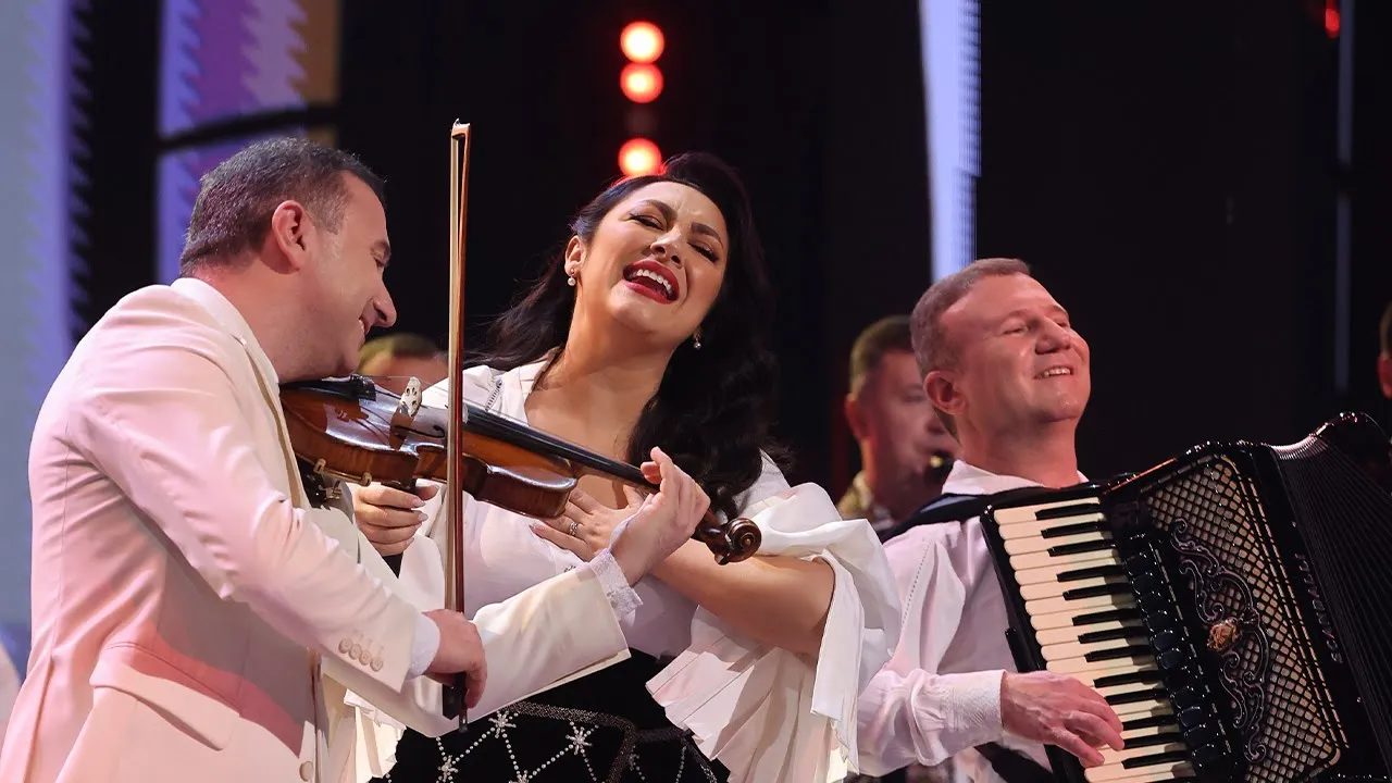 Protevelion cu Andra si Orchestra Fratilor Advahov