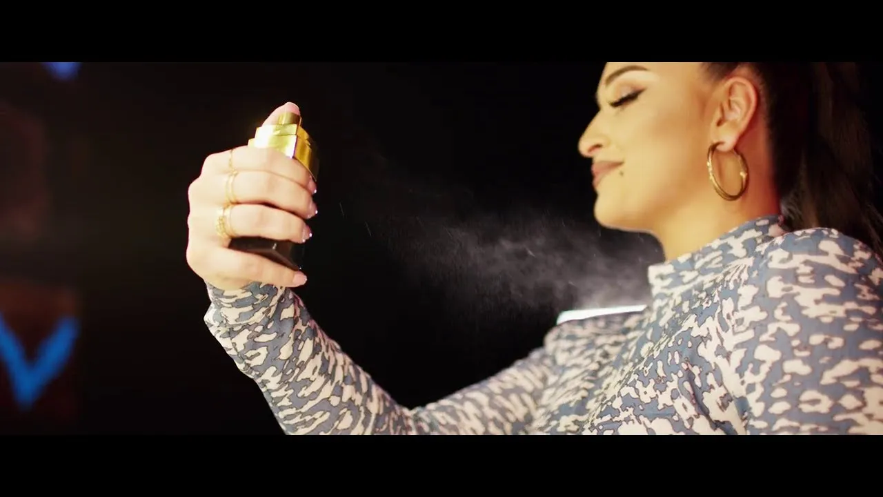 Here Cleo - Flori de 1 milion (Originala 2021)