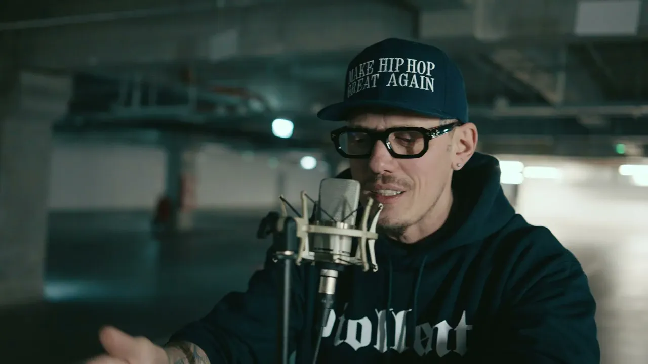 Mutu - Doar Afaceri x Ultima Pagina