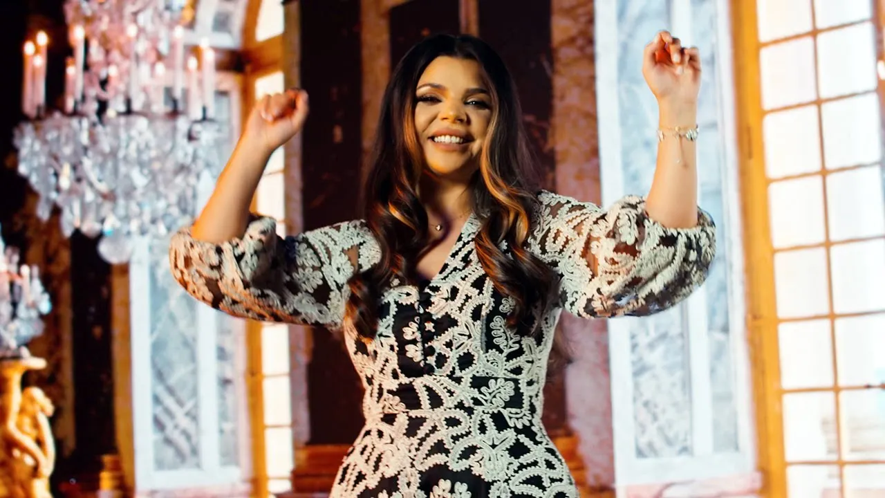 Laura Bruma - Azi E Ziua Ta, Copilul Meu (Originala 2022)