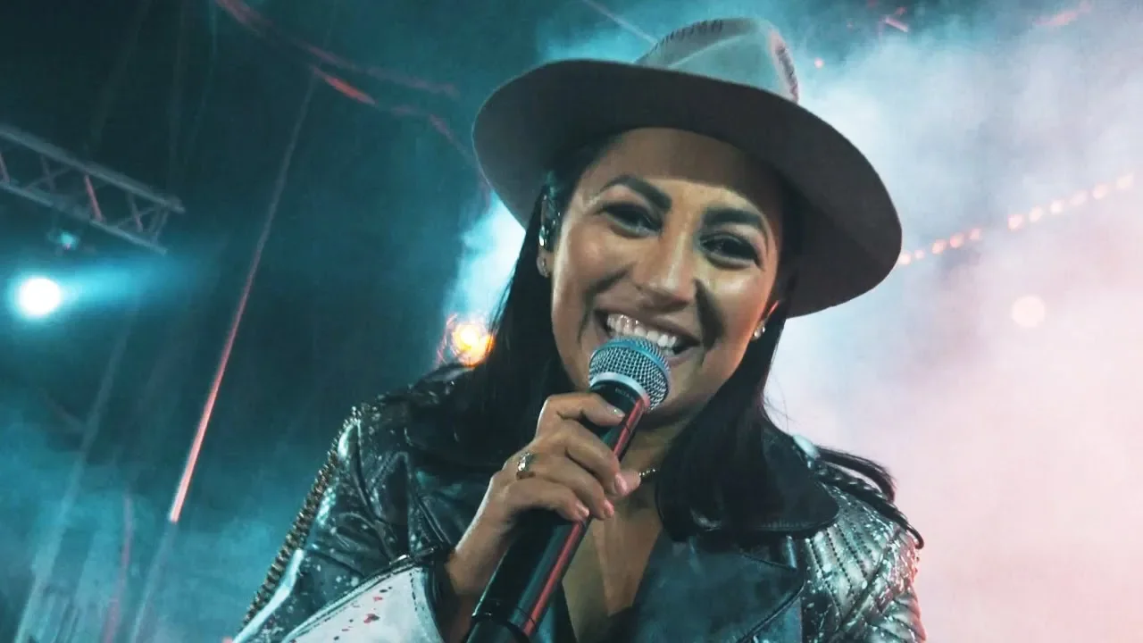 Andra - Iubirea Ca Un Refren (Original Radio Edit)