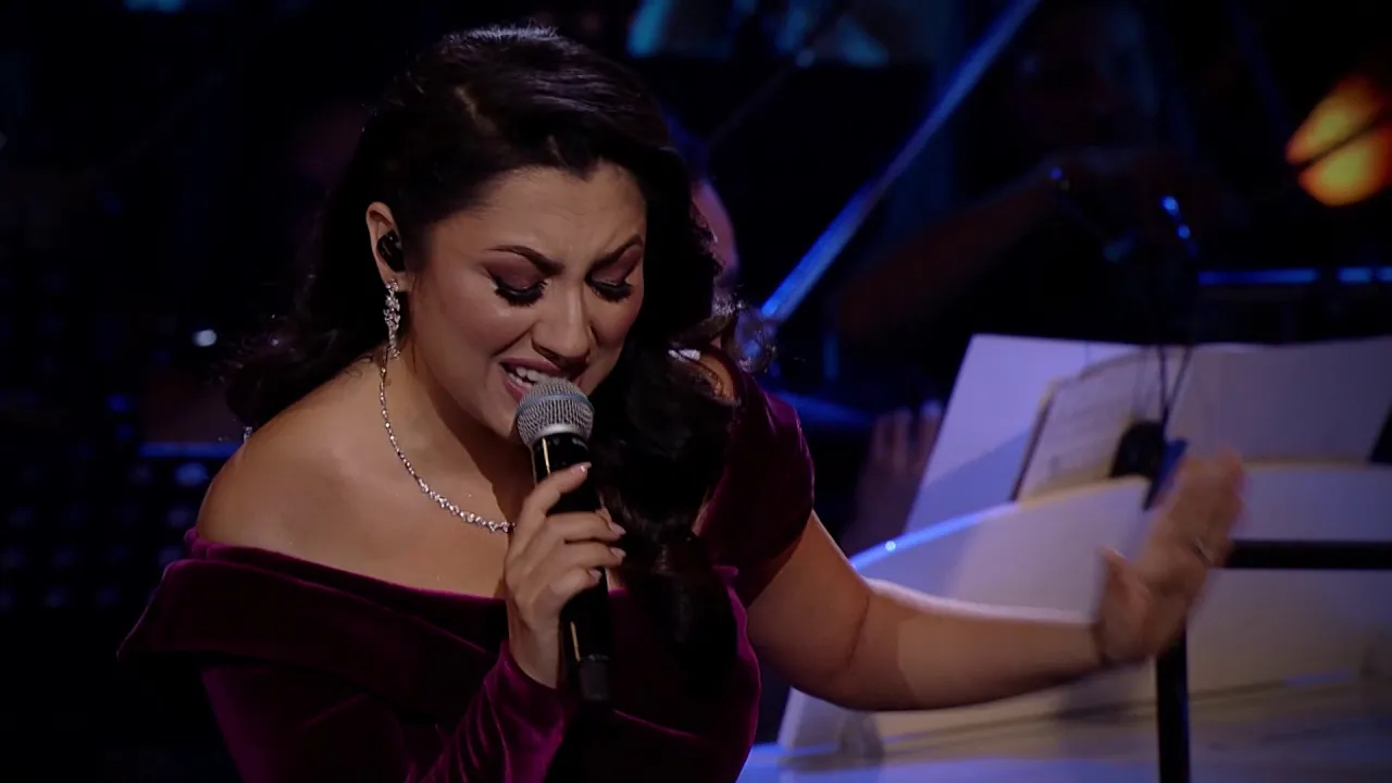 Andra - Falling In Love With Jesus (Live La Opera Nationala)