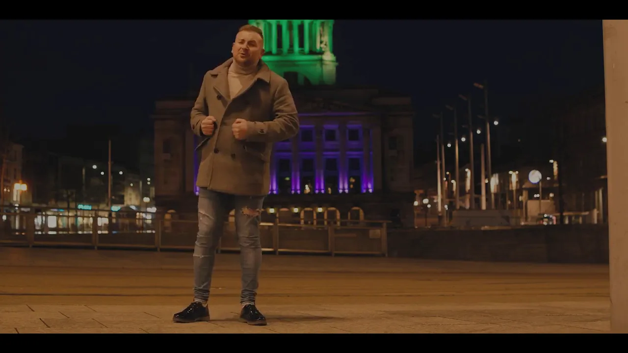 Adi Blondu - Banilor m-ati facut sluga