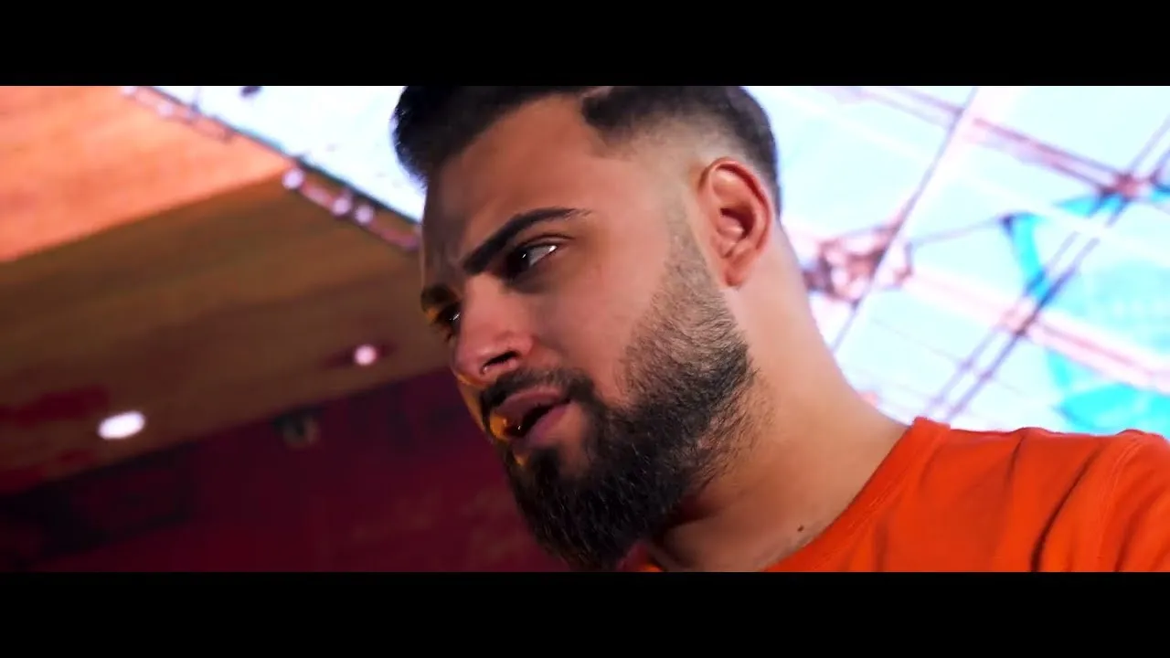 Lele - O Masca cu zambet, a devenit fata ta (Video Original)