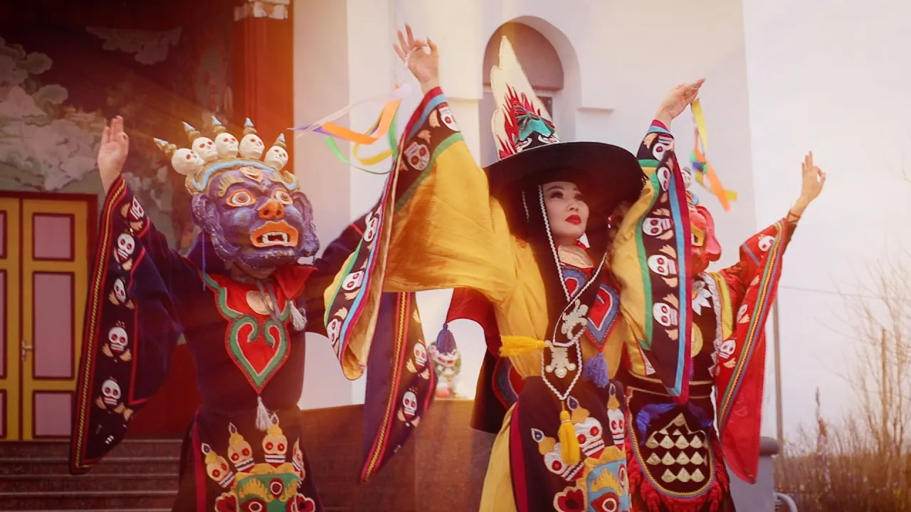 Hafex & DJ Peretse - Garyan Boova feat. Ervena Orgaeva