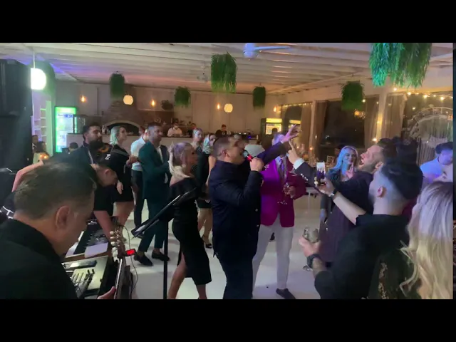 Razvan de la Pitesti - Unii cauta iubirea (Live 2020)