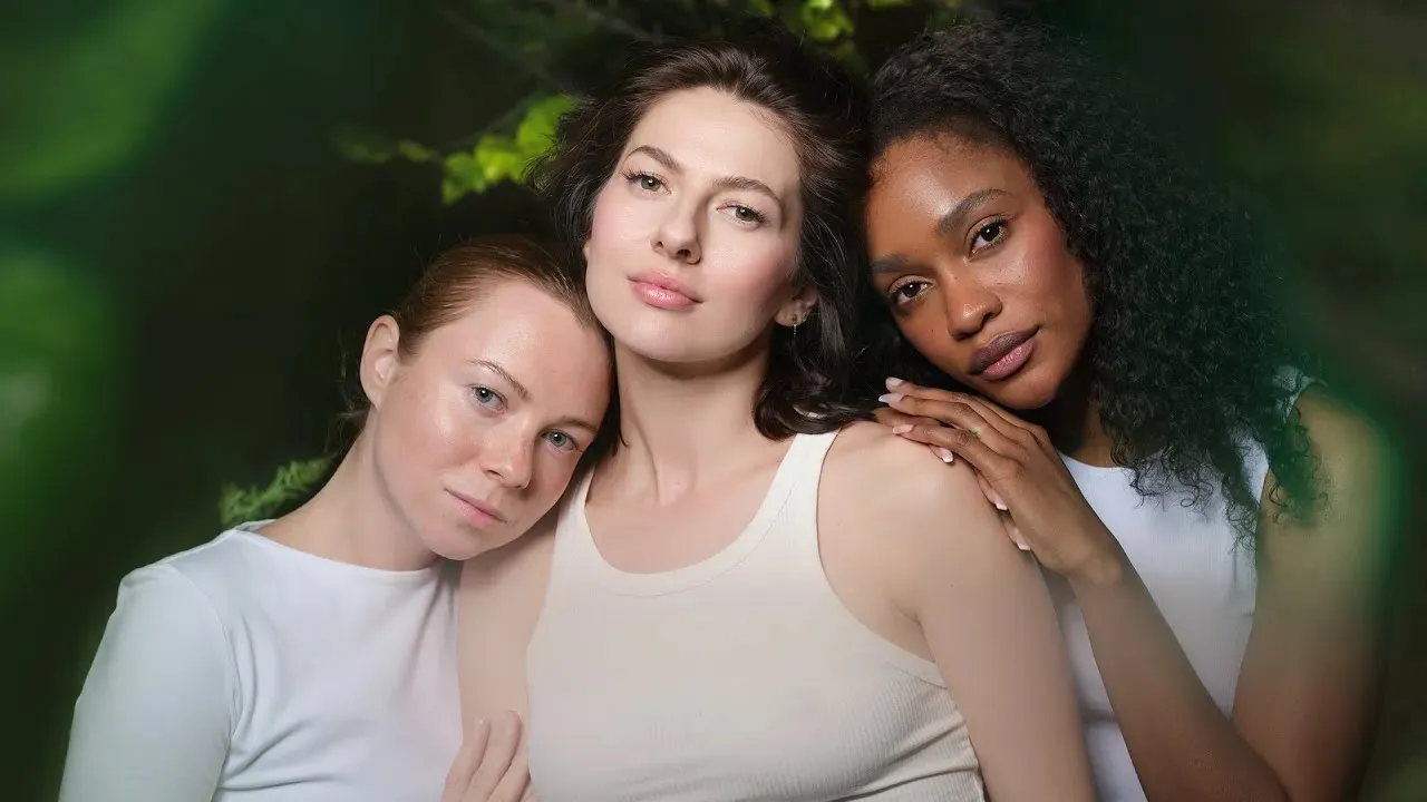 Lidia Buble - Esti frumoasa (Video Original)