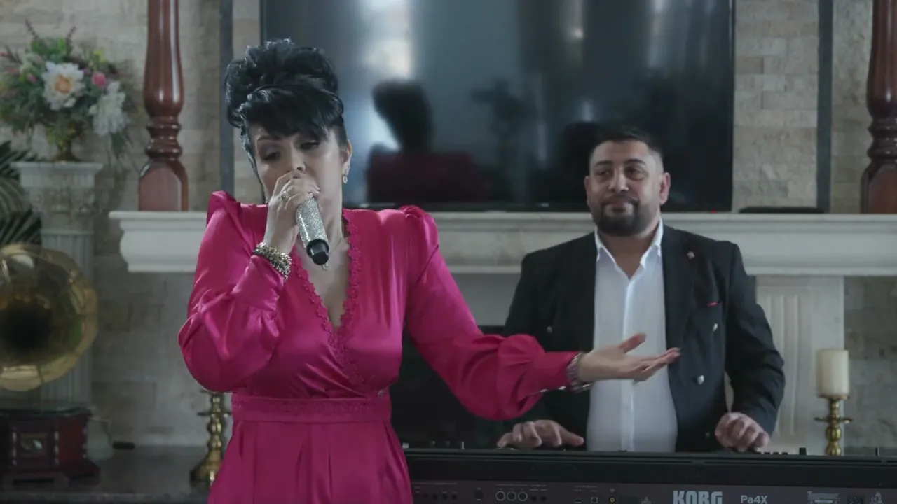 Carmen Cantoneru si Formatia - Sarba patimasilor