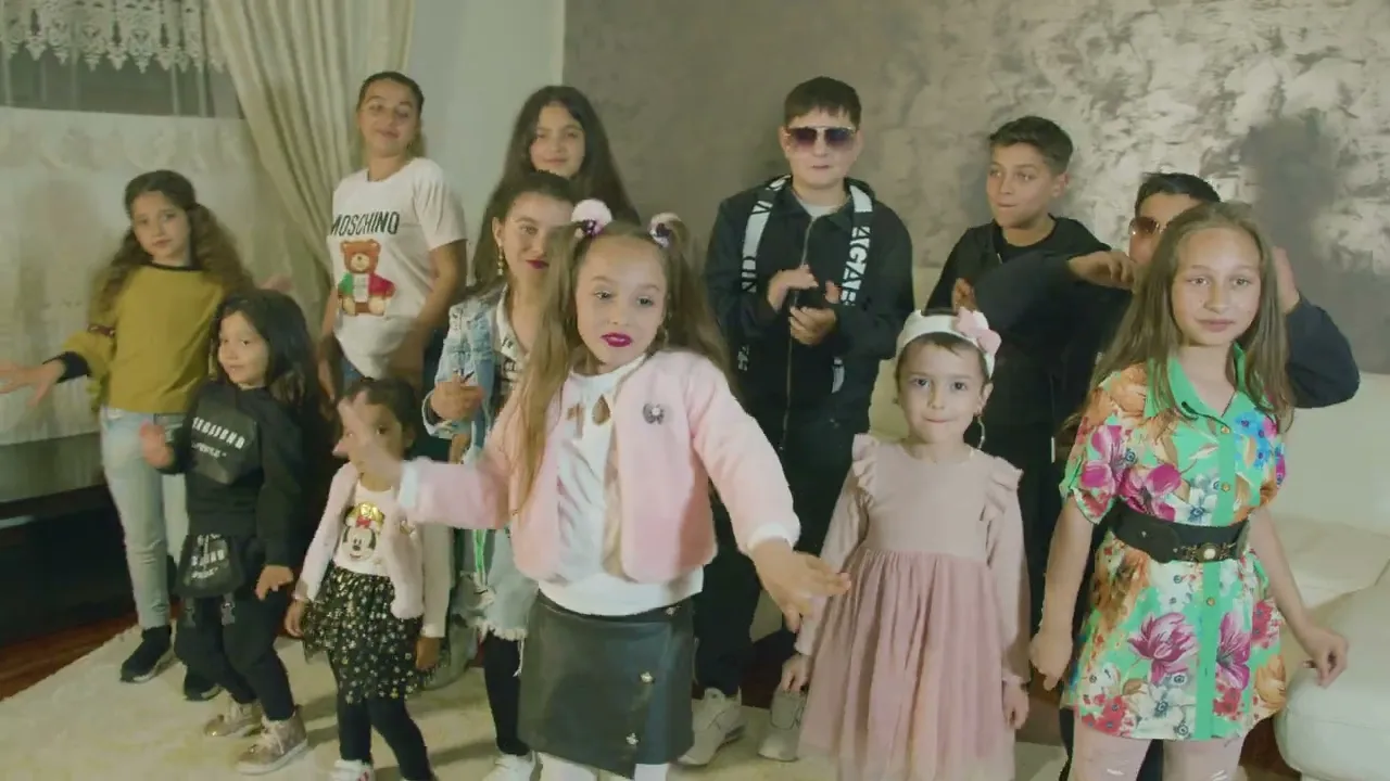 Erika - Nu mai vreau papusa Elsa (Originala 2023)