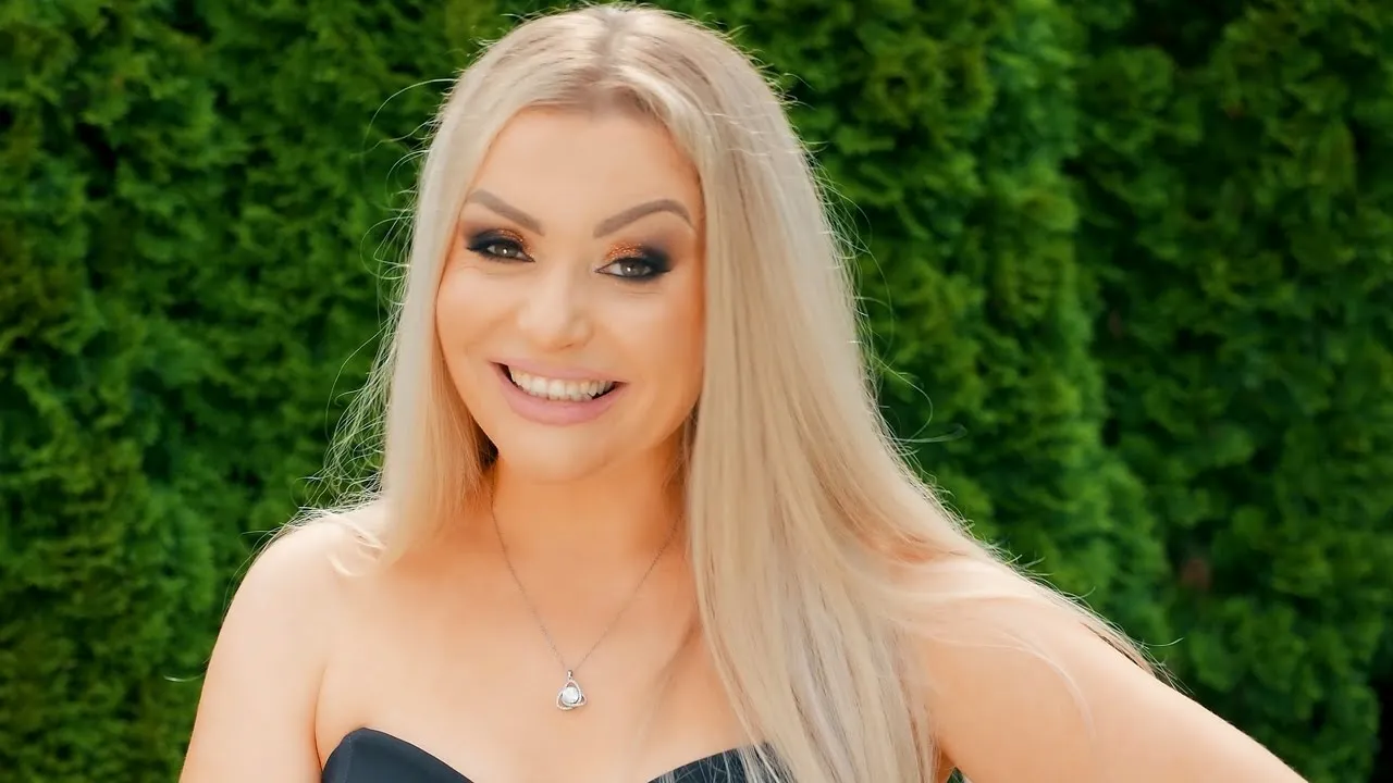 Mihaela Belciu si Nicusor Tunea - Micuta si cinerica