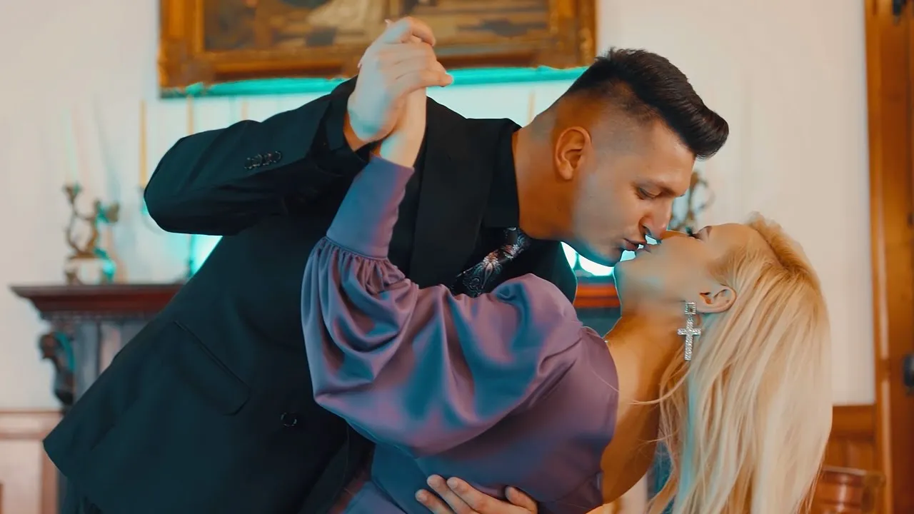 Adina Popovici - Ma topesti (Originala 2022)