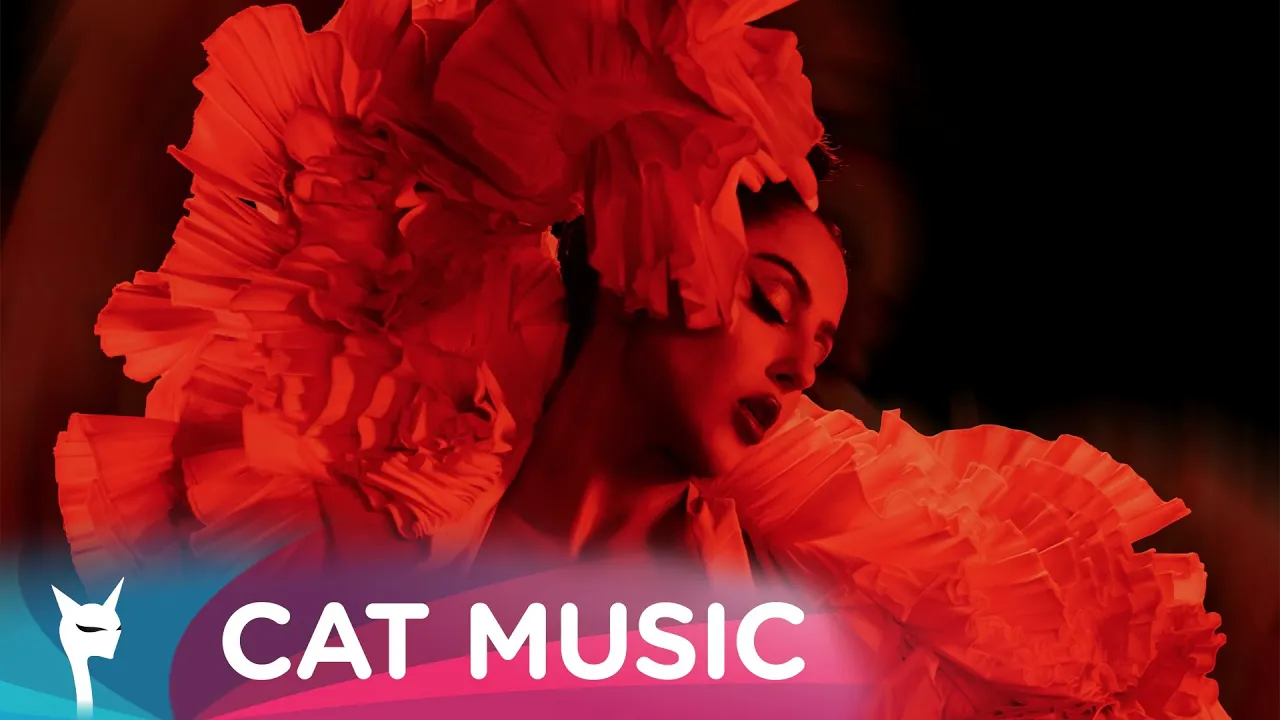 Carine - Lolita (Original Radio Edit)