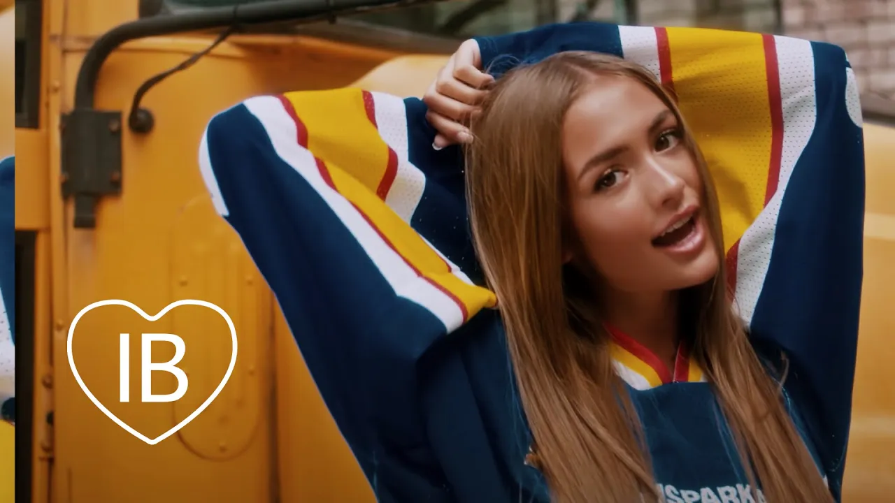 Iuliana Beregoi - Cum suna linistea (Original Radio Edit)