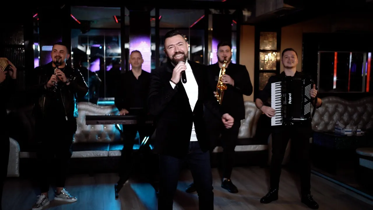 Adrian Cirstea - Priveste-ma mama mai bine (Manele Retro 2023)(Video Original)