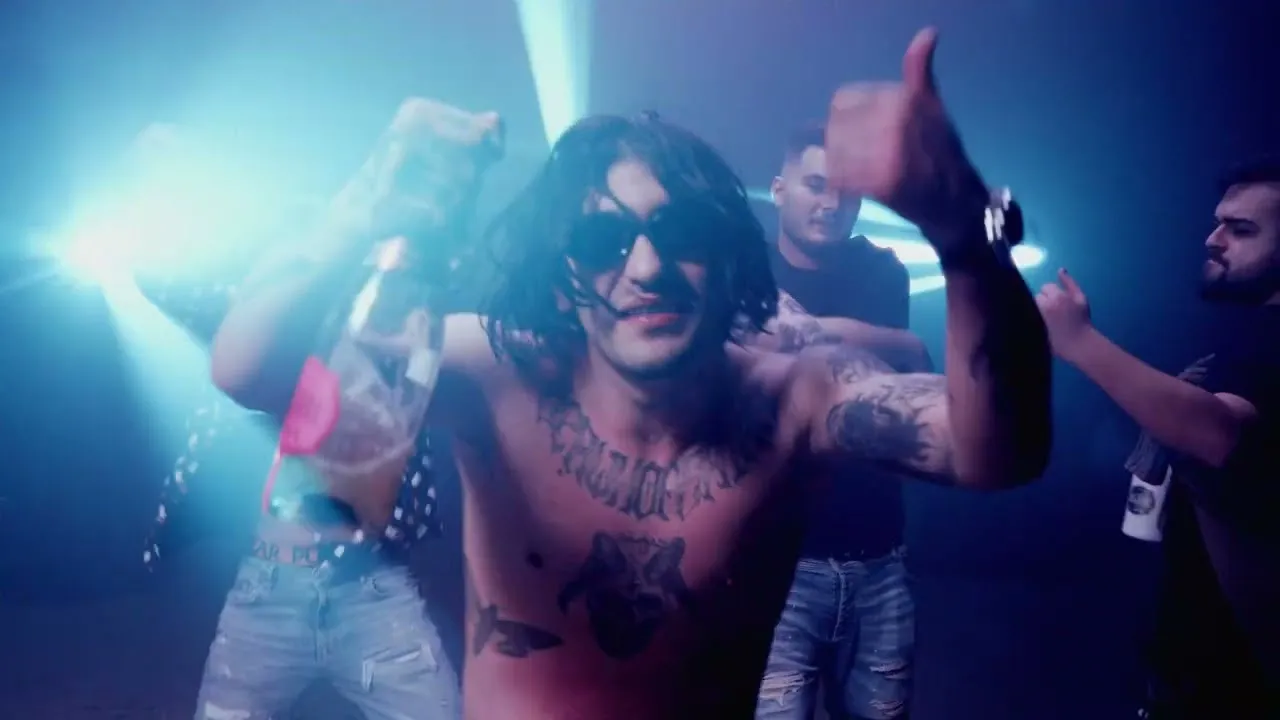 Ian - McSundae (Video Original)