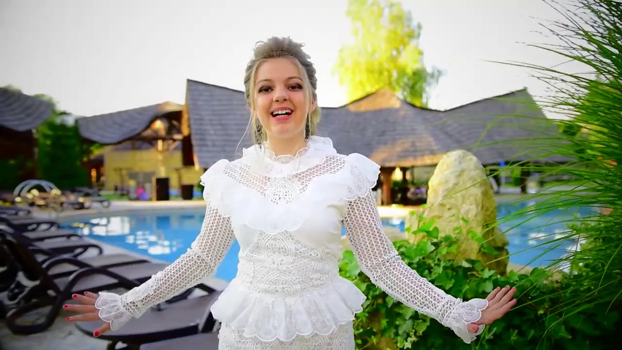 Geanina Ciorba - Iar facem petrecere