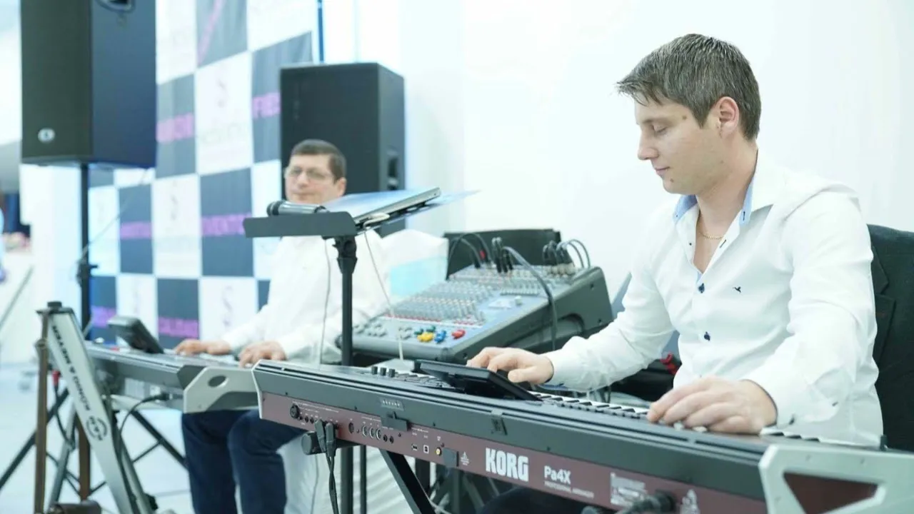 Muzica Populara Moldoveneasca 2022 Colaj Moldovenesti 2022 MARIUS ANGHELE