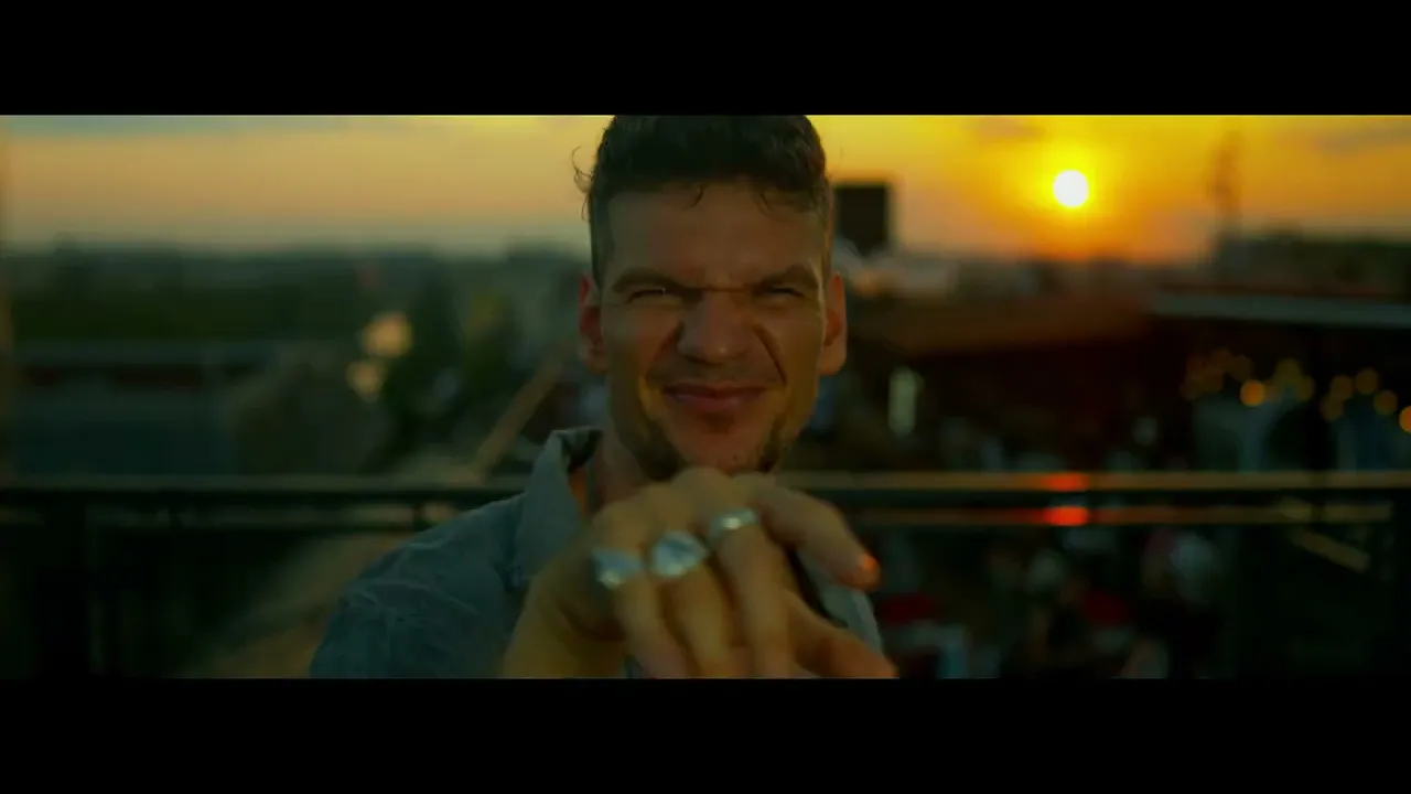 Vama - Vara Pe Repeat