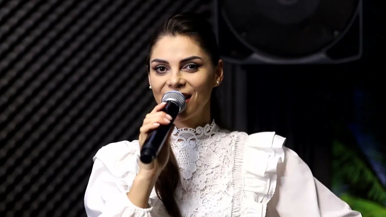 Livia Maria - Acasa-i Romania (cover Laura Olteanu)