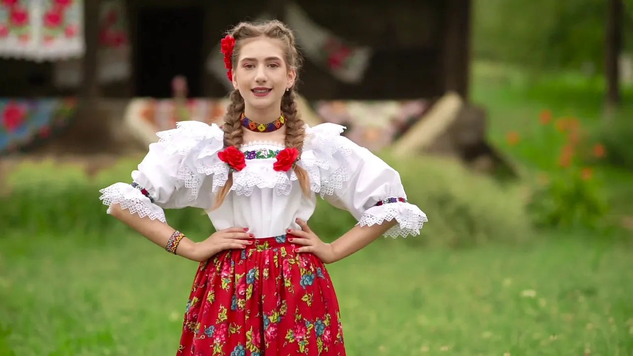 Carla Dumitrean - Mama, tata si al meu frate