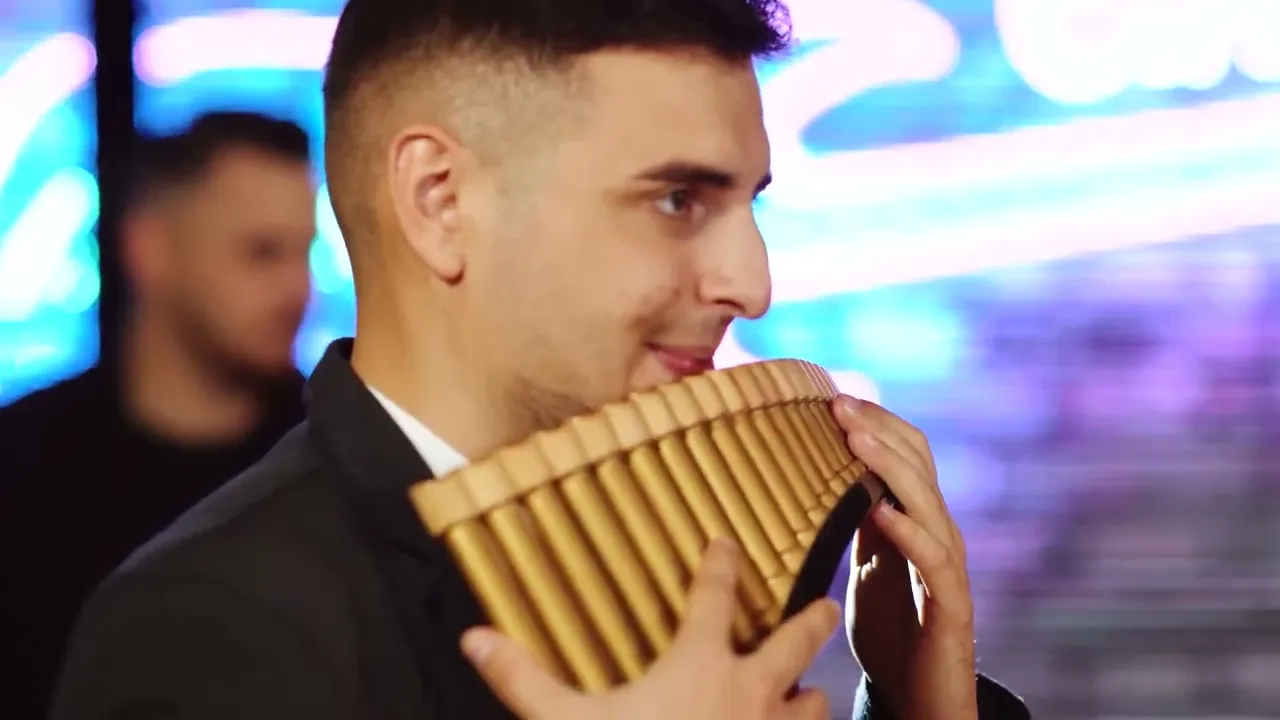 COLAJ MUZICA DE PETRECERE x CRACIUN REVELION 2023