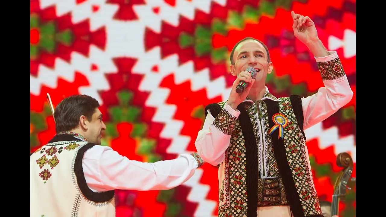 Ion Paladi si Orchestra Lautarii - Nunta-i mare boiereasca