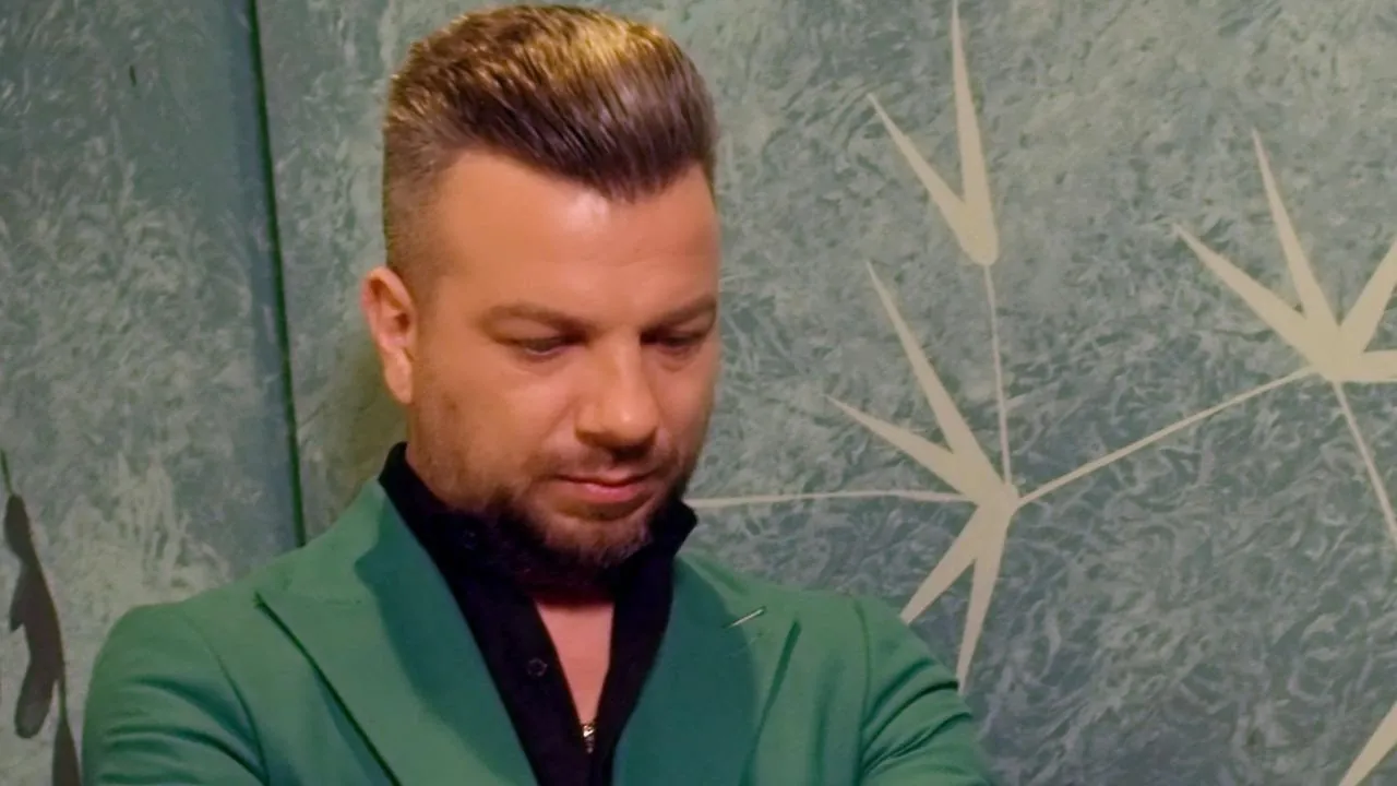 Alex de la Orastie - Sa nu plangi de fericire