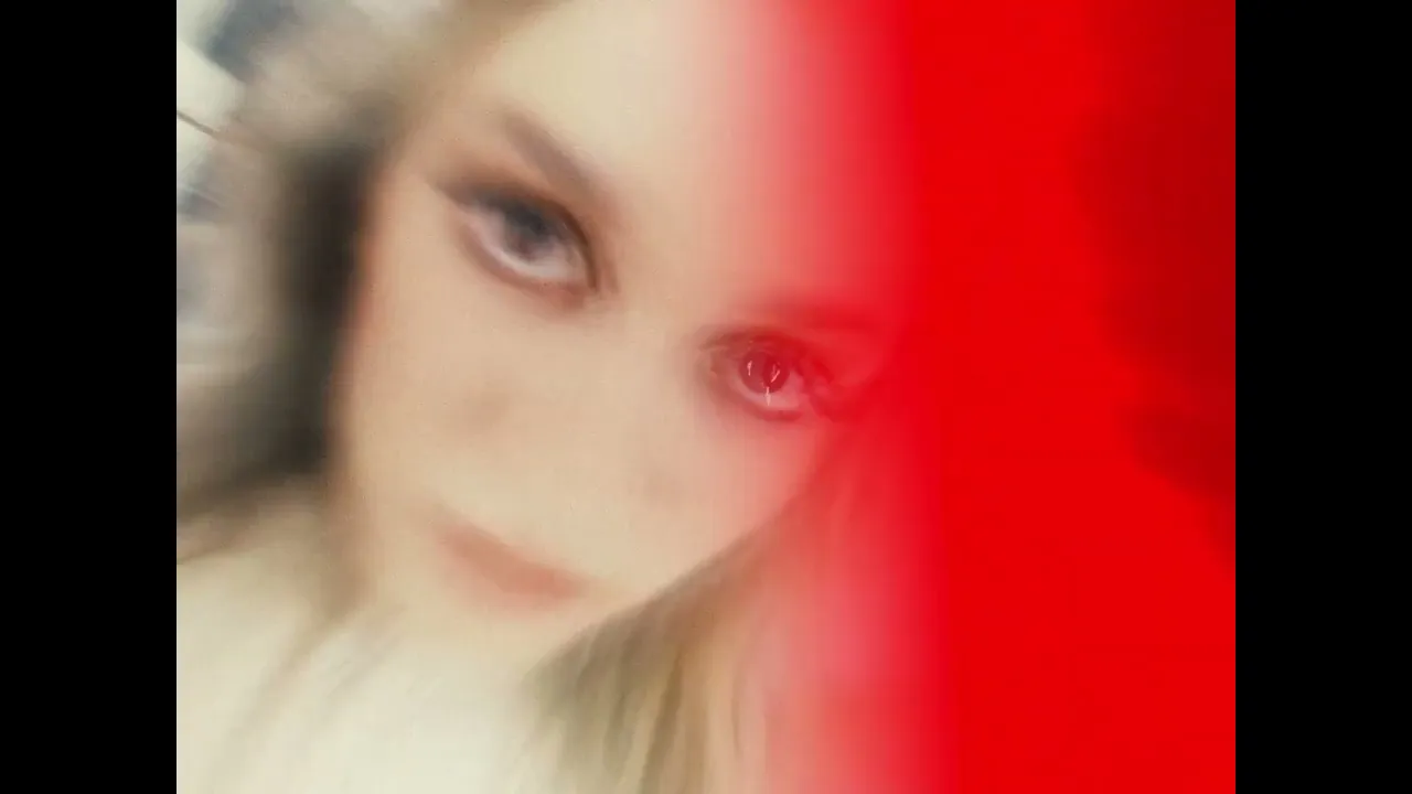 Devault - Chains feat. Daya