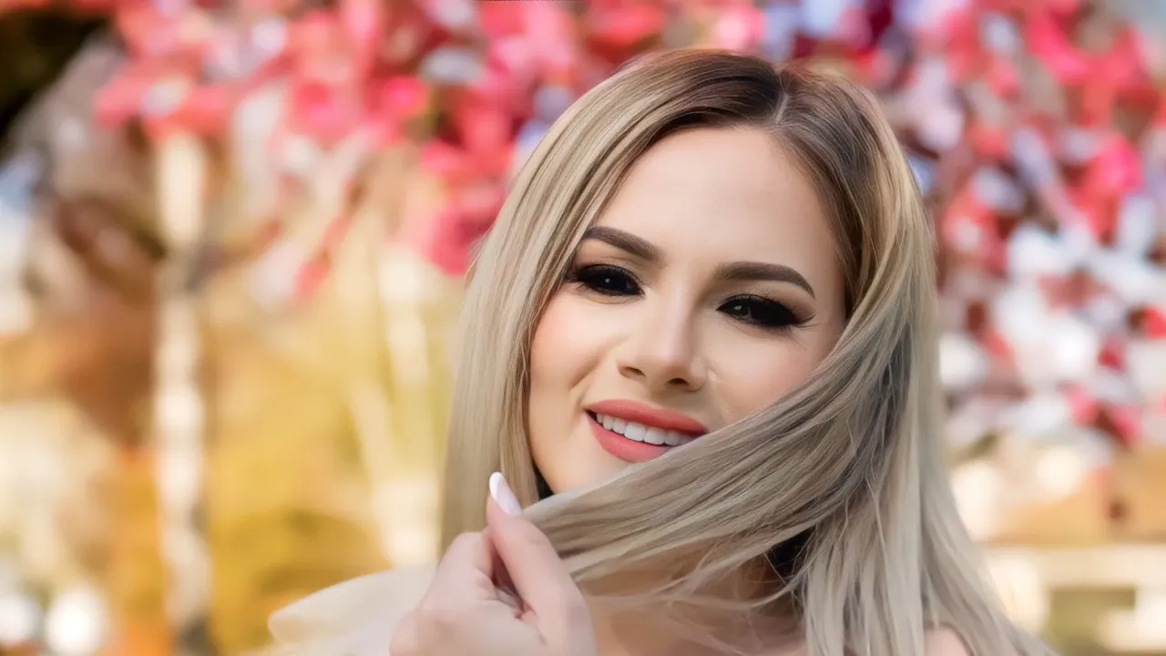 Simona Boncut si Nelu Popa - Tine-ma de mana (Video Original)