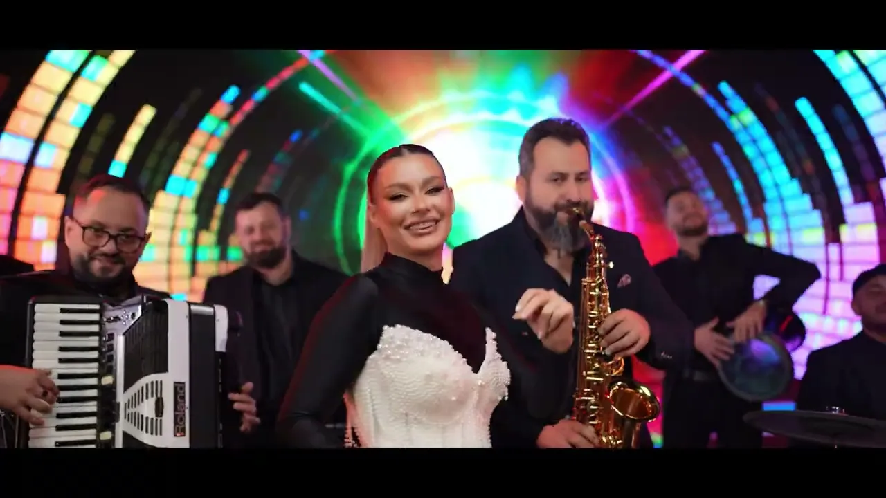 Gabriela Vladu - Colaj cu manele vechi x hituri (muzica de petrecere)