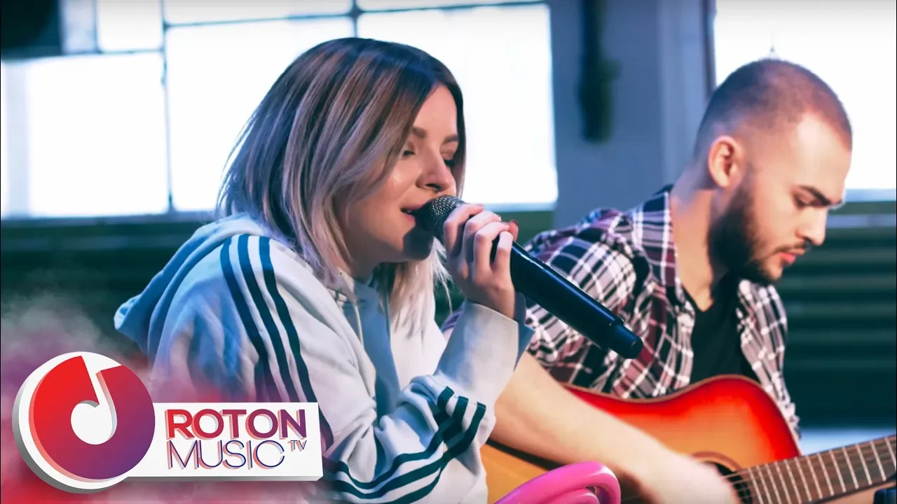 Delia Rus - Oare stii (Acoustic RTN Factory)