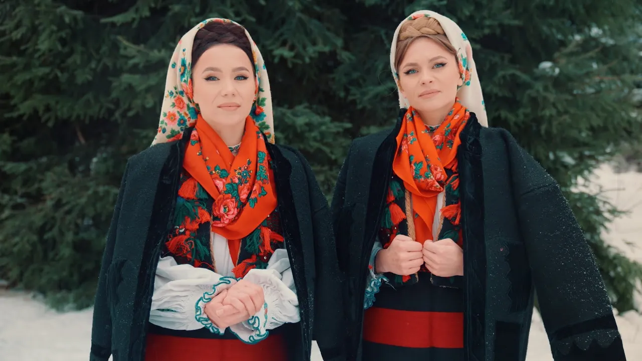 Suzana si Daciana Vlad - Colaj Colinde de Craciun