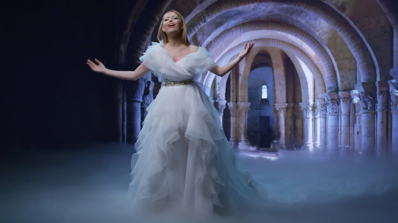 ELENA - Colinda Craciunului (Original Radio Edit)