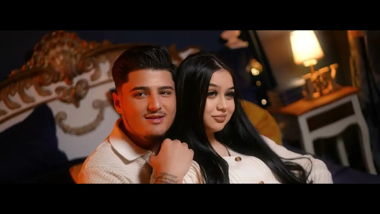 Leo De La Focsani - Pun Mana pe Burtica x Un bebe din dragoste