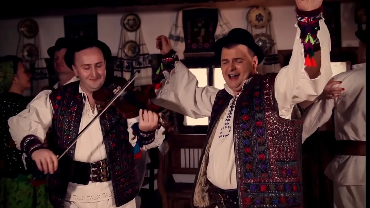 Alexandru Pop - Invartita cu strigaturi