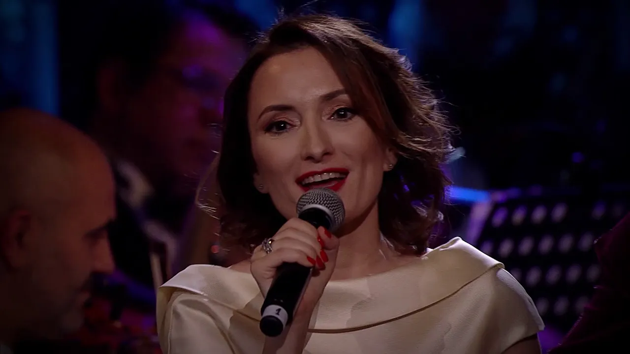 Andra & Paula Herlo - Sculati Gazde Nu Dormiti (Live La Opera Nationala)