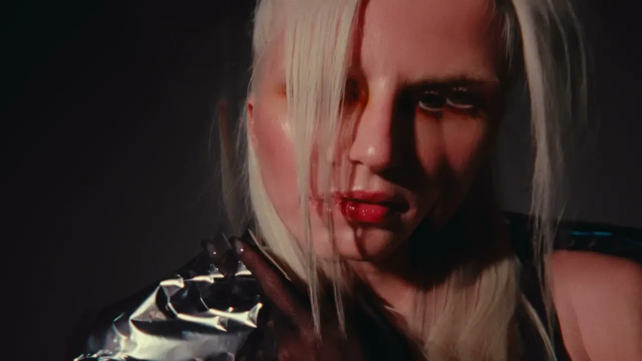 DARA - Superoameni (Original Radio Edit)