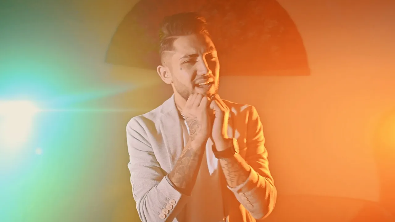 NIKOLAS SAX x LAURA - Iubeste pe cine vrei (Originala 2020)