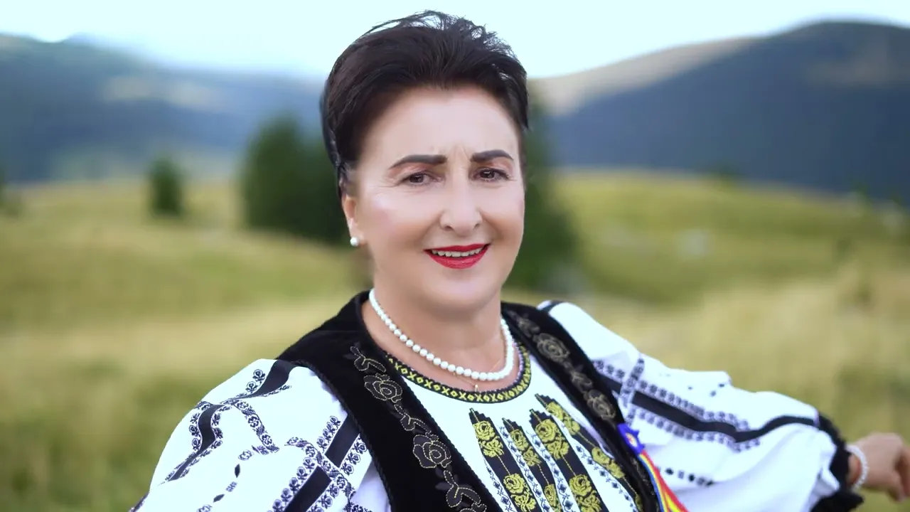 Iustina Span - Fain se-mbraca muntele