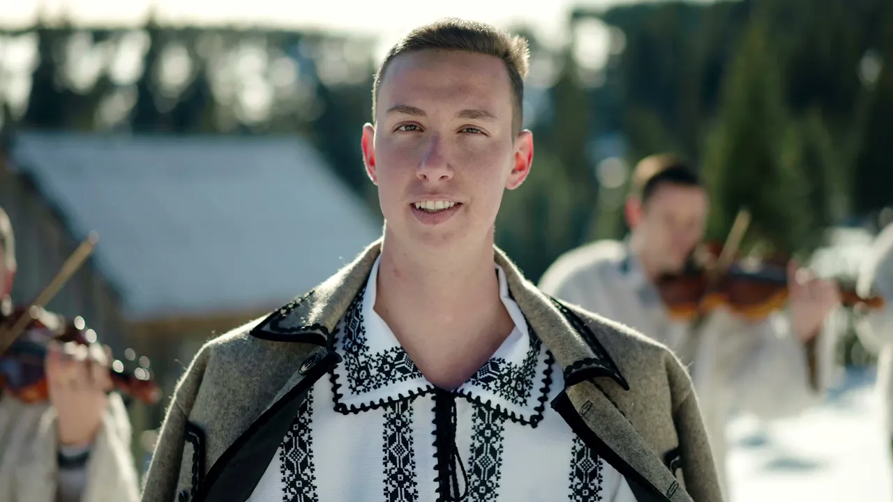 Bogdan Gabudean si orchestra Romanasul - Iisus vine pe pamant