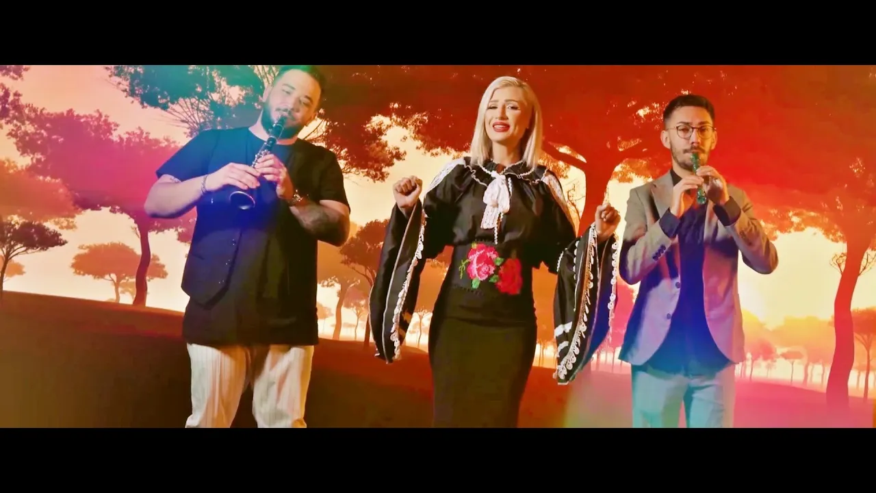 Claudia Puican si Armin Nicoara - Urme din iubirea ta (Originala 2022)