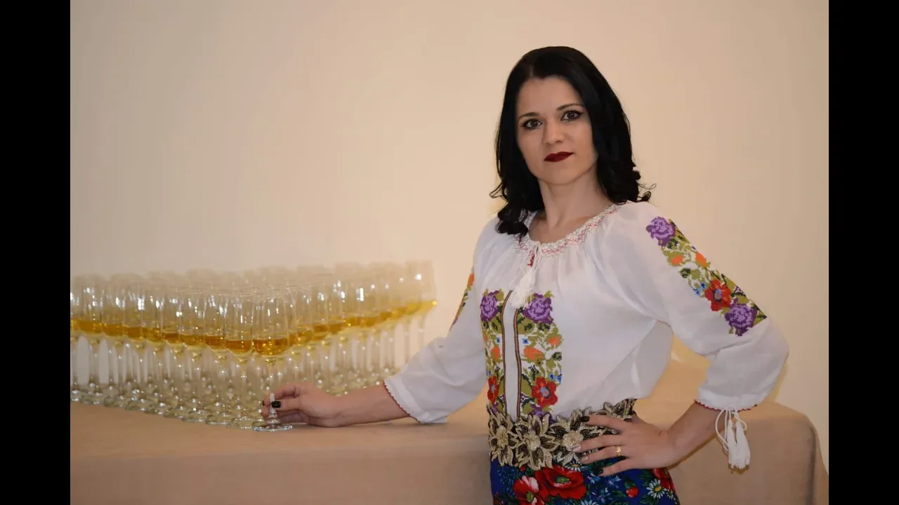 OANA RALUCA - CE DULCE IUBIRE (ETNO 2020)