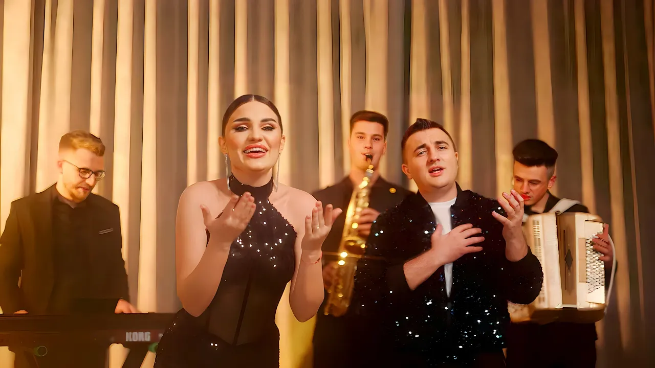 Andrada Barsauan & Paul Morar - De ce-i rea lumea cu mine (Video Original)