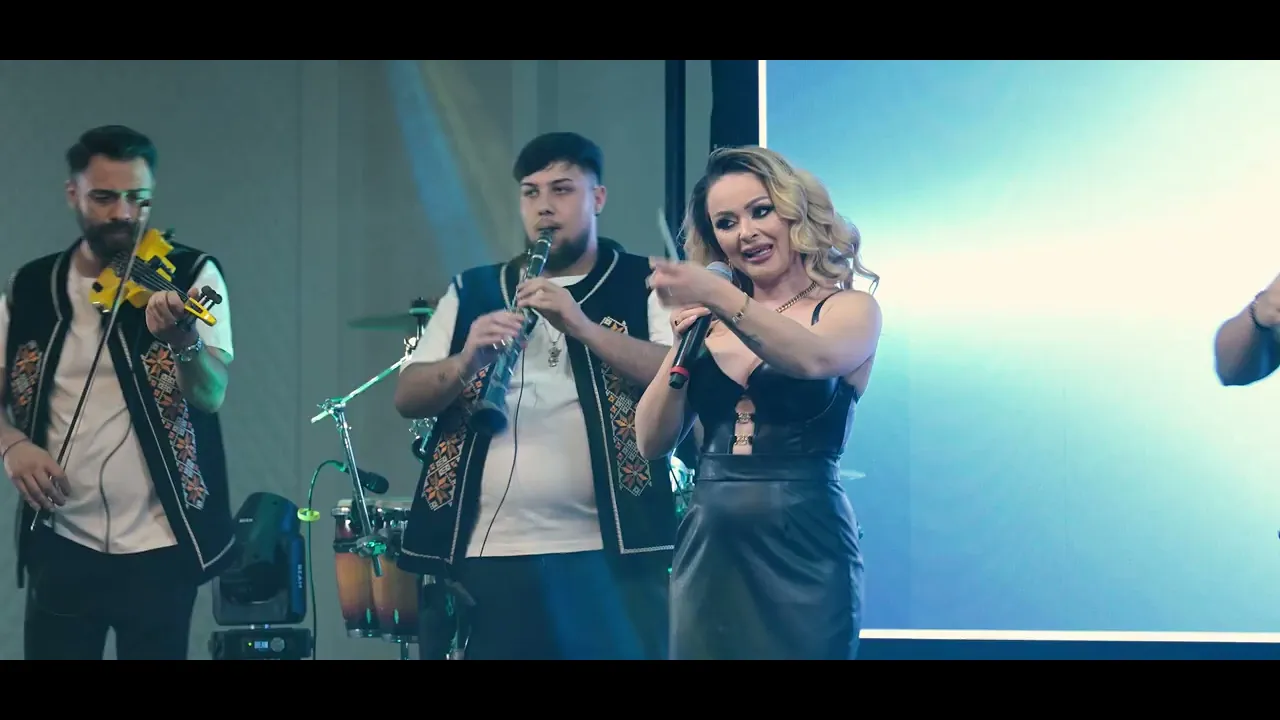 Ana Maria Goga & Roson Music Band - Colaj Folclor Modern 2024 LIVE