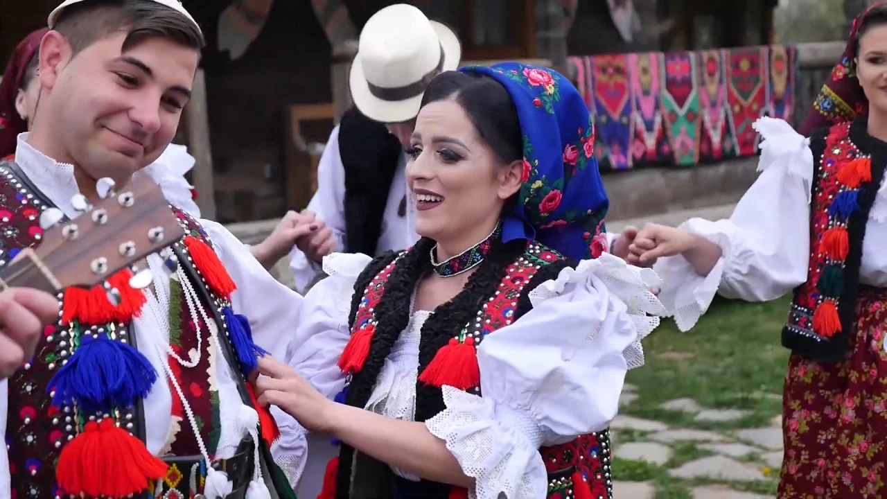 Vlad Roman si Anuca Poienar - Mandrut cu pacate grele