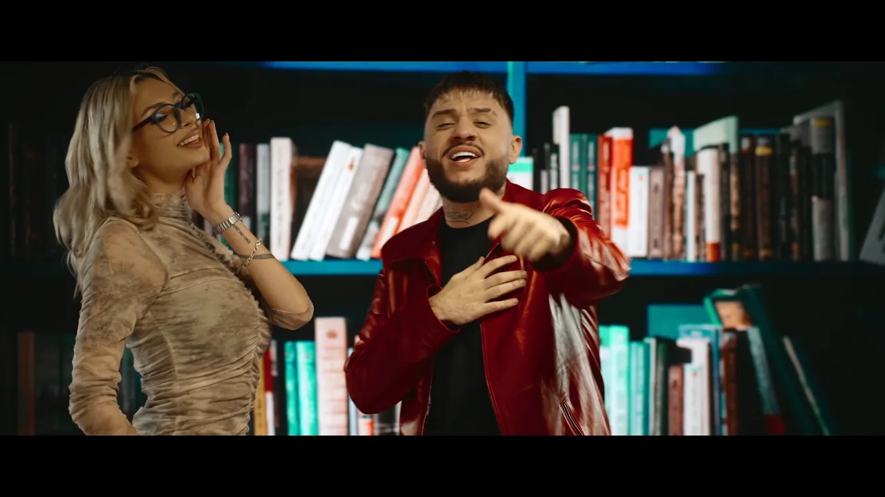 Nikolas - Gagica cu ochelari (Video Original)