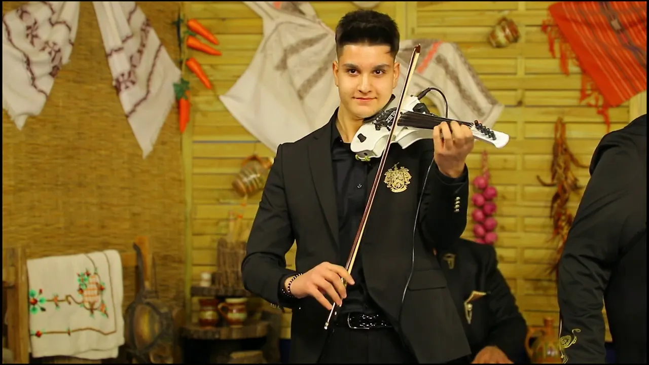 Taraful Puiu Bucataru Cel mai tare colaj cu Muzica Instrumentala 2021 Super Colaj Nou 2021