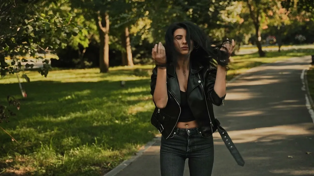 Iulian Grigoras si Narcis - Mai bine calcam pe jar (Originala 2022)